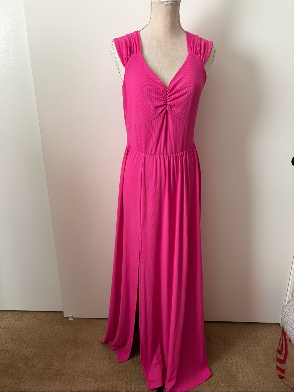 SHEIN Fuchsia Ruched V-Neck Sleeveless Maxi Dress